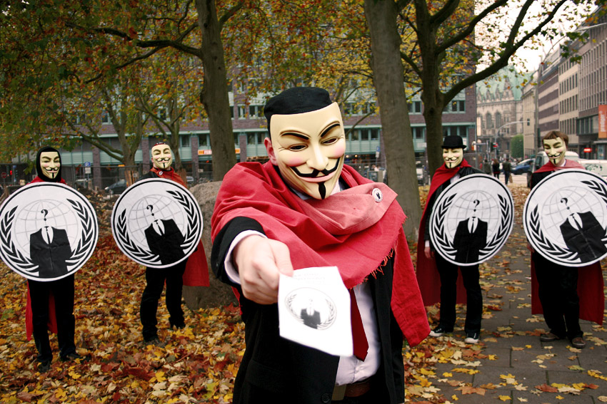 anonymous habbo raid